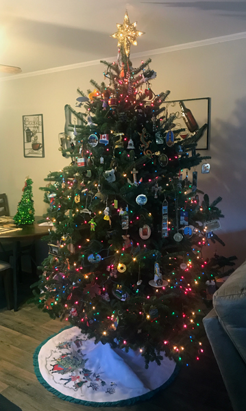 Christmas Travel Tree of the two RV Gypsies